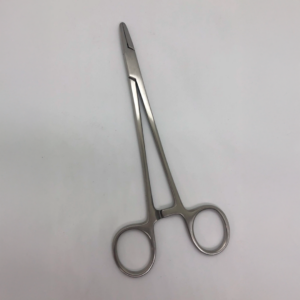 Porta Aguja MAYO HEGAR 18 cm (S/TIJERA)