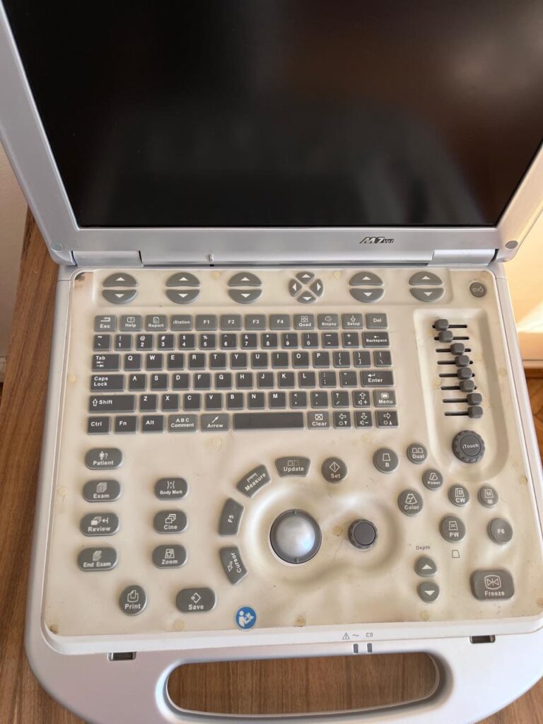 Usados FUXI Ecógrafo Veterinario Mindray M7 Vet (2)